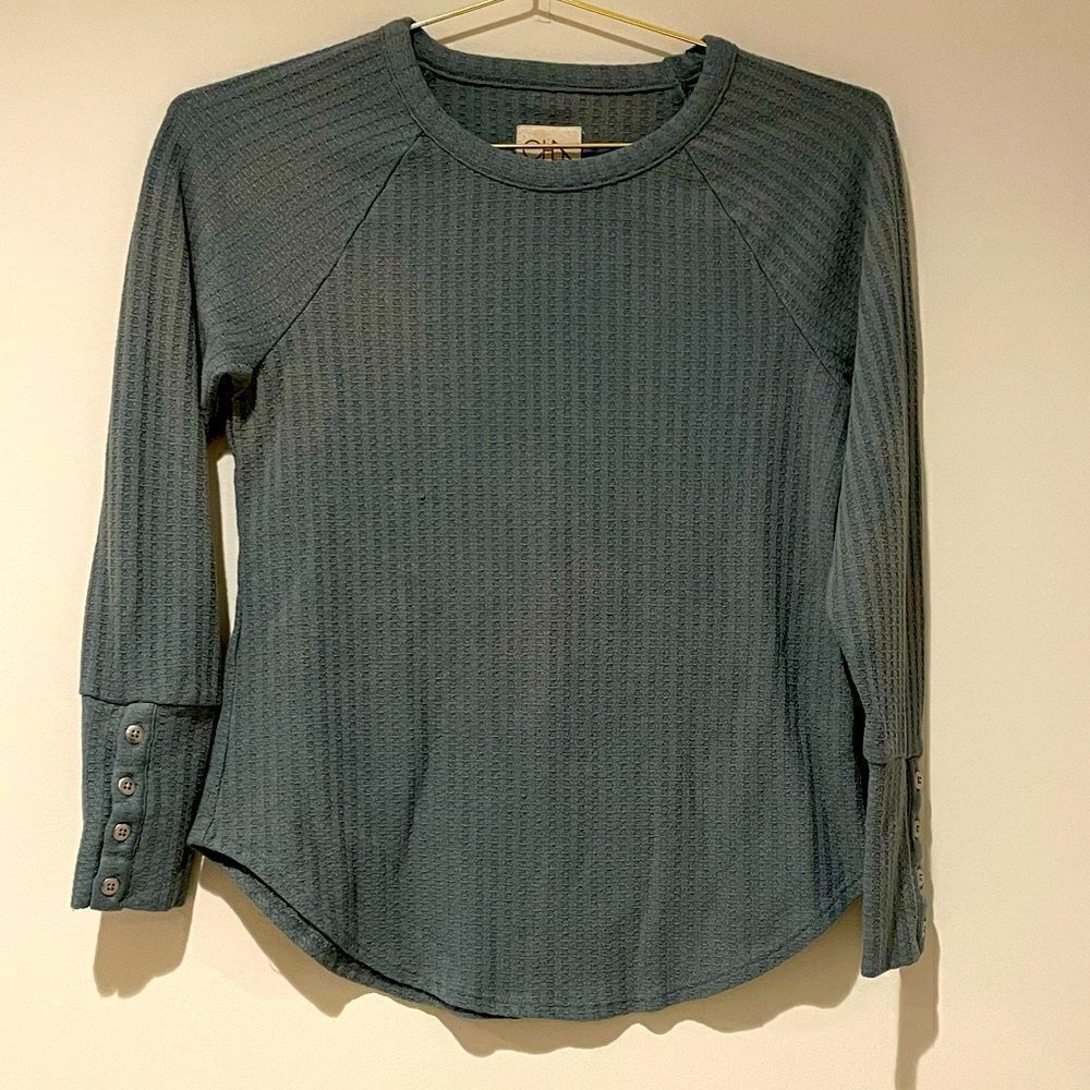 EUC Chaser Henley Top Moss Green Sz. S